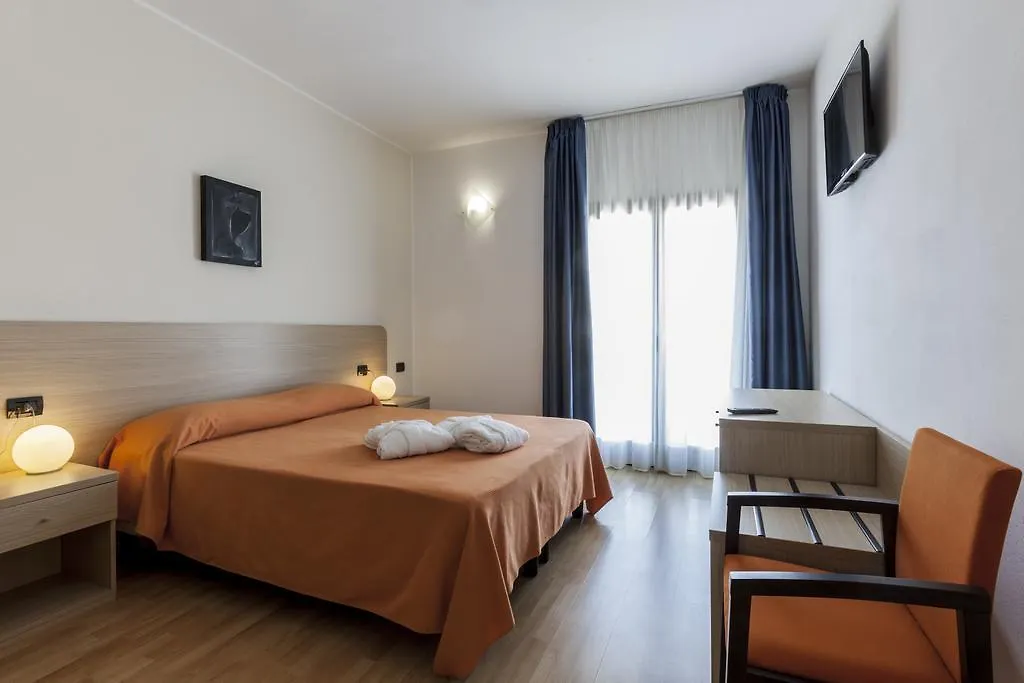 Mercury Boutique Hotel SantʼAntìoco 4*,